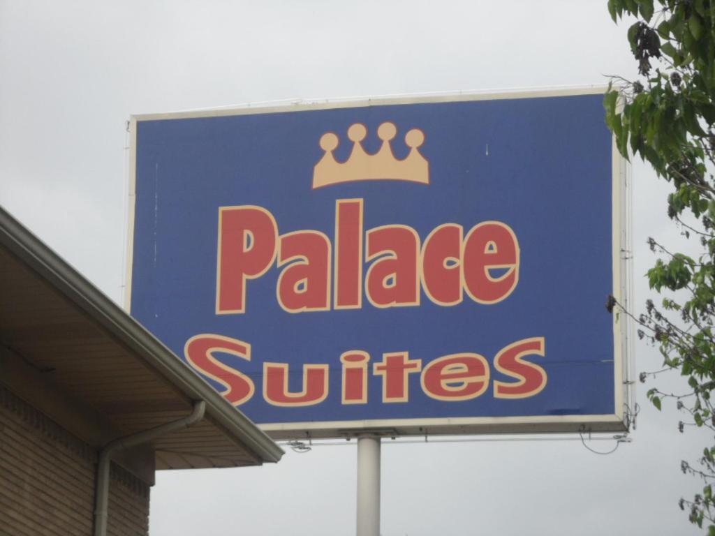 Palace Suites Далас Екстериор снимка